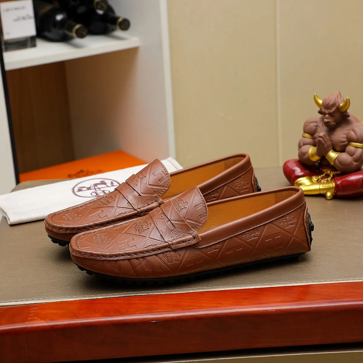 Men's shoes 💰380 🕷🕷【HERMES】The same style as Hermès counters🇨🇳Classic slip-on shoes 1:1 mold opening💯Original quality🍓Using imported first-layer cowhide🍅Pigskin lining🌶🌶Super high-end men's leather shoes🇨🇳Solid and stable Very special🍇color, optional! Code number 38-45……